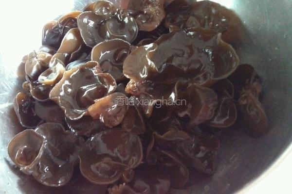 猪肉木耳萝卜饺子的做法图解7