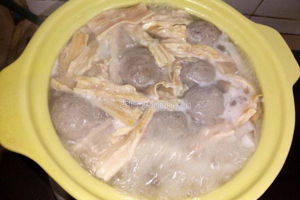 牛筋丸粉丝煲的做法图解4