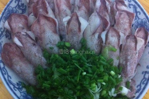 白灼鲜鱿鱼的做法图解9