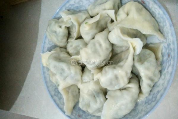 韭菜鸡蛋饺子的做法图解15