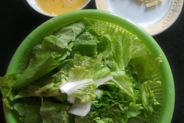 毛白菜炒鸡蛋的做法图解2