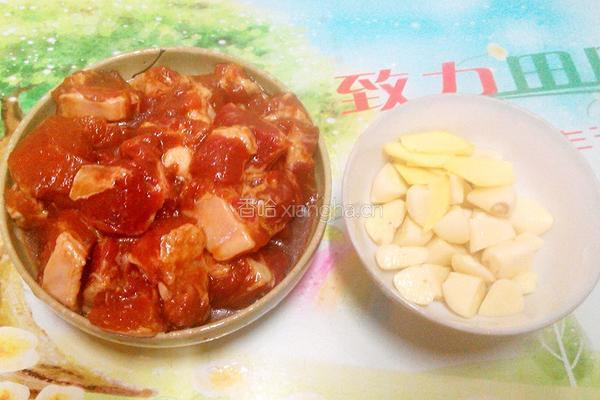 蒜香排骨的做法图解2