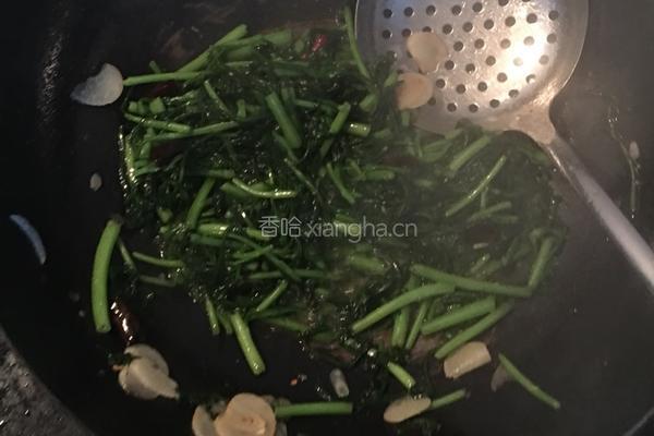 清炒茼蒿的做法图解7