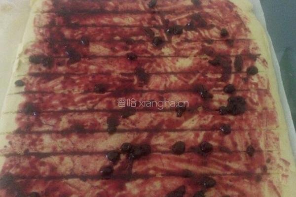 抹茶蓝莓海绵卷的做法图解1