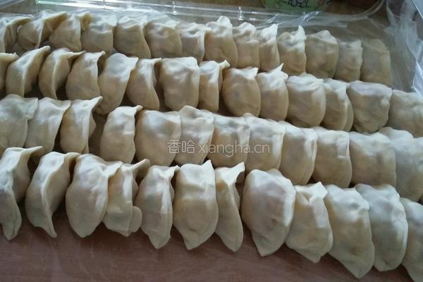 玉米饺子的做法图解4