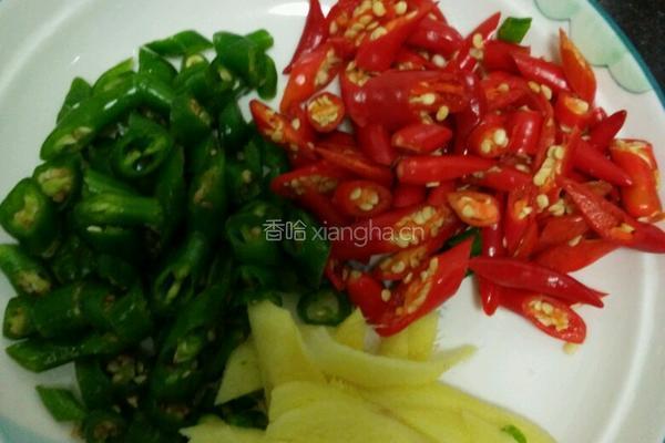 葱爆海瓜子的做法图解2