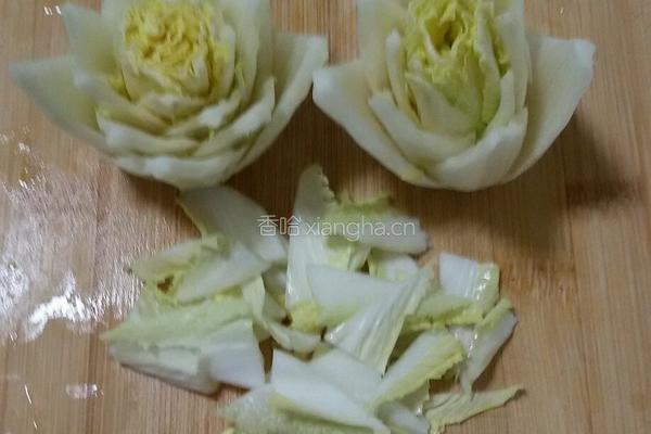 白菜莲花粉丝汤的做法图解5