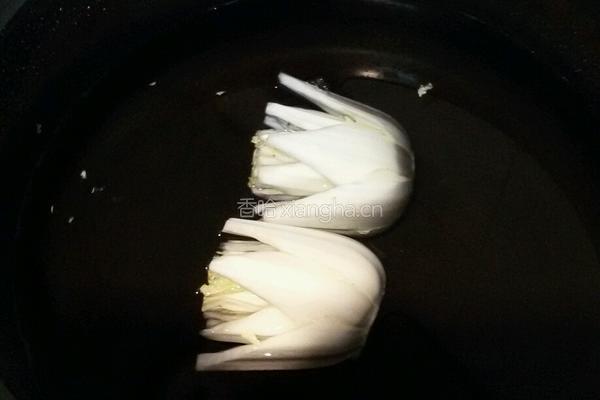 白菜莲花粉丝汤的做法图解6