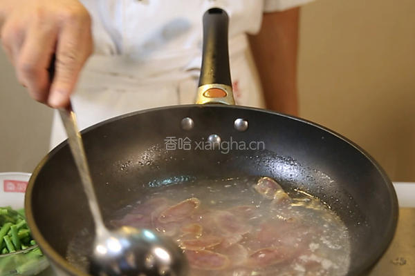 豆角炒腊肠的做法图解4