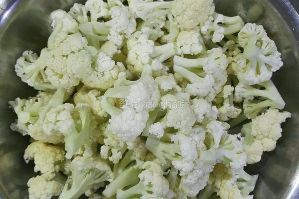 小炒有机菜花的做法图解1