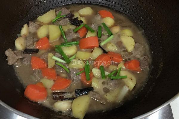 土豆焖牛肉的做法图解9