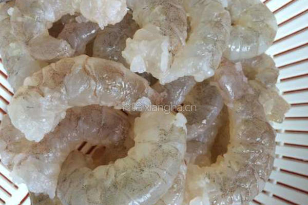 猪肉鲜虾馄饨的做法图解1