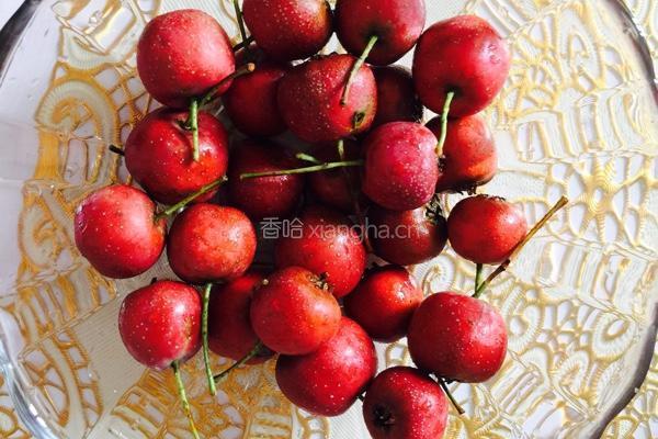 山楂罐头的做法图解1