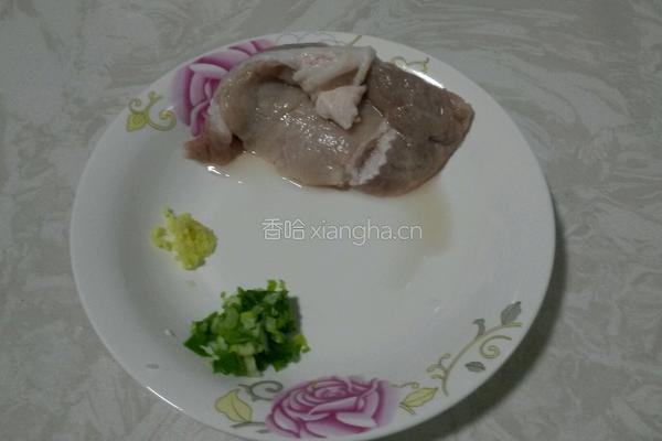 白萝卜丸子汤的做法图解1