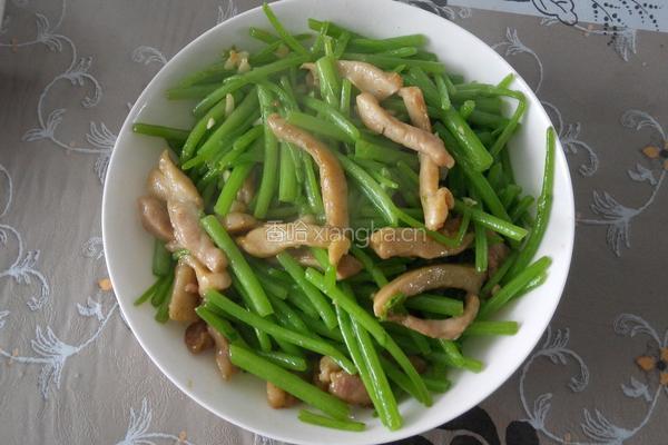 鸡丝蒿子杆的做法图解4