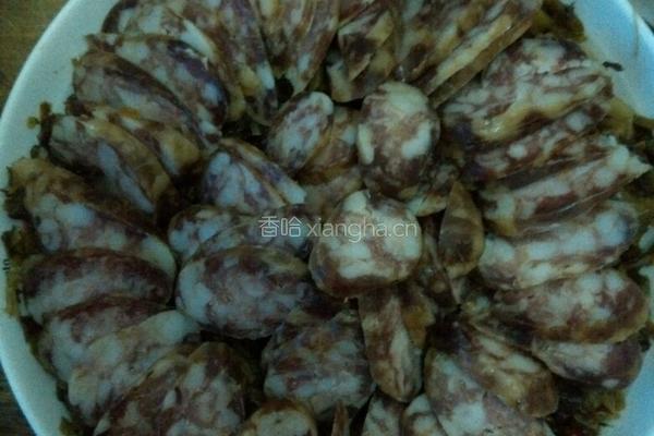 香肠蒸雪菜的做法图解4