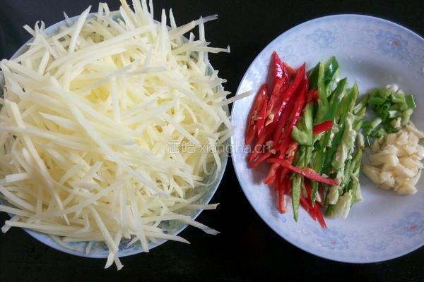 酸辣土豆丝的做法图解2