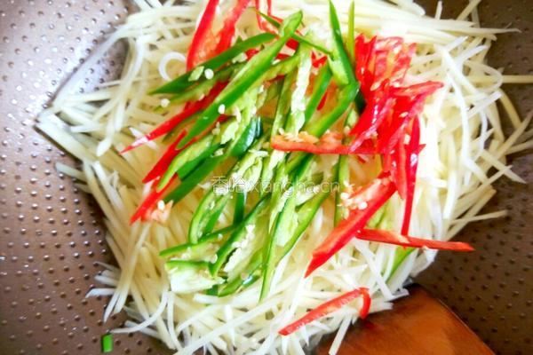 酸辣土豆丝的做法图解4