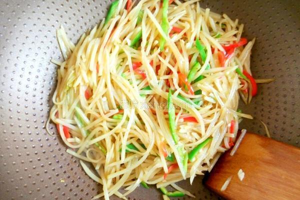 酸辣土豆丝的做法图解5