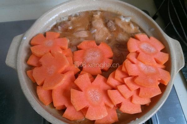 胡萝卜瘦肉煲仔饭的做法图解9