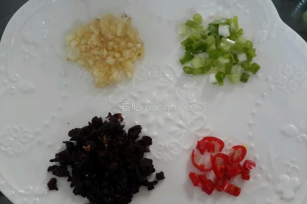 豉汁蒸排骨的做法图解2