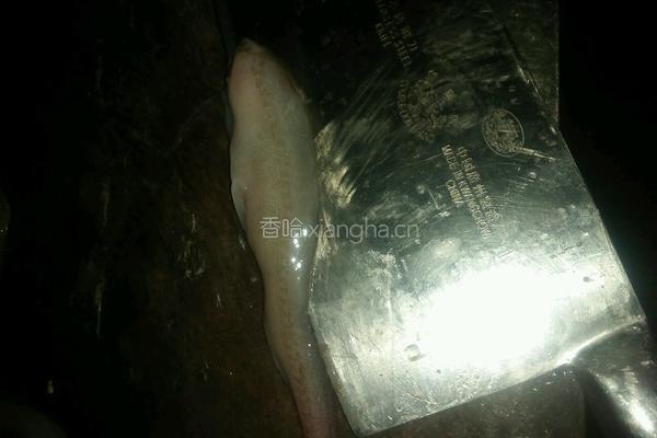 椒盐豆腐鱼的做法图解3