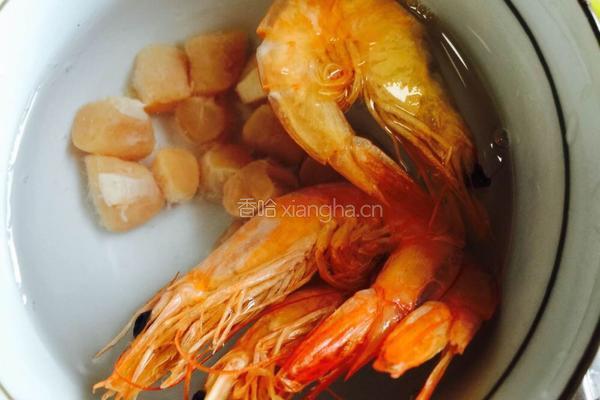 金枪鱼瑶柱菜粥的做法图解5