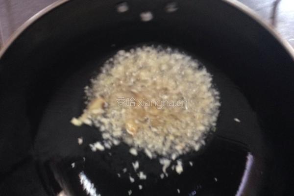 木耳尖椒炒鸡蛋的做法图解6