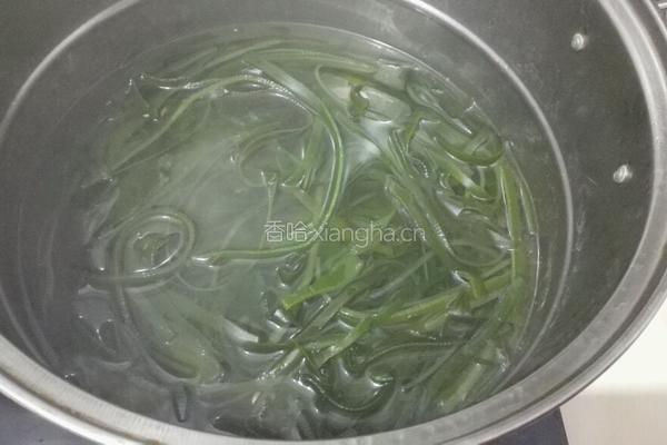 凉拌海带丝的做法图解2