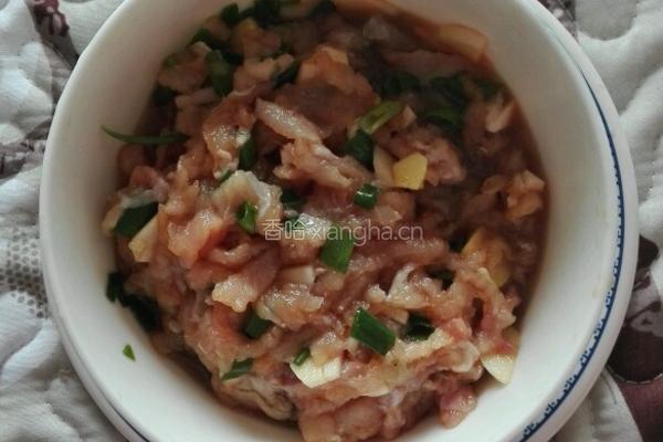 酸菜肉丝粉丝汤的做法图解4