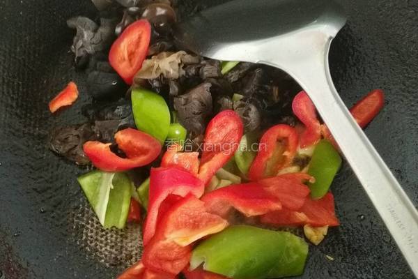 青椒肉段的做法图解11