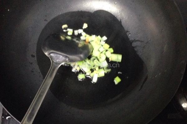 腊肠胡萝卜土豆焖饭的做法图解3