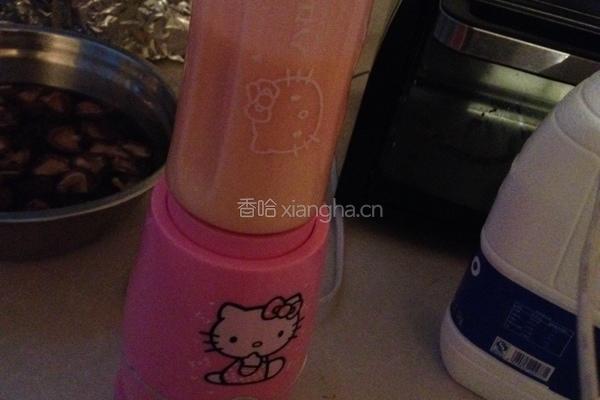 芒果葡萄干酸奶汁的做法图解5