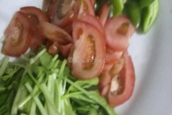 牛肉青椒炒河粉的做法图解2