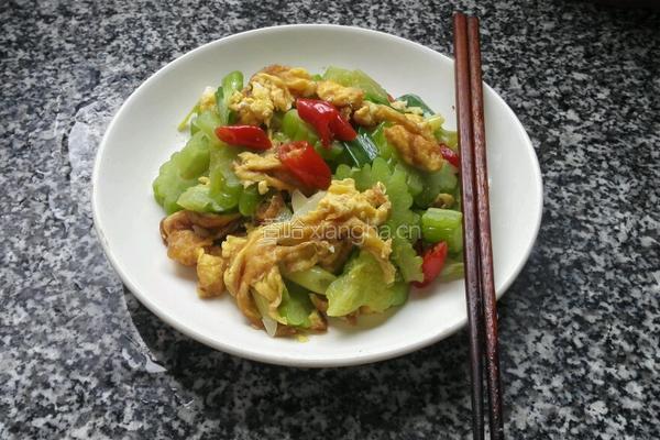 苦瓜炒鸡蛋