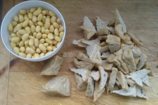 豆腐泡炒雪里蕻的做法图解2