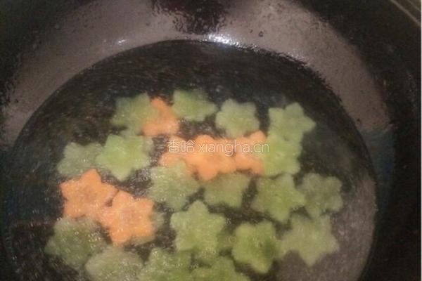 莴笋炒虾仁的做法图解7