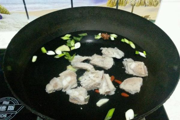 排骨冬瓜汤的做法图解3