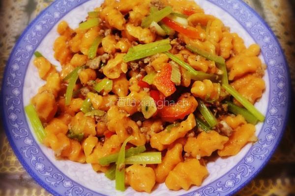 肉末香芹炒麻食的做法图解11