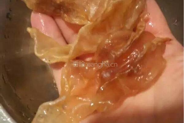 花胶瘦肉汤的做法图解2