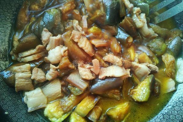 红烧肉焖茄子的做法图解10