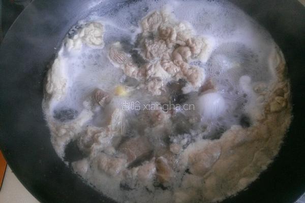 板栗煲牛肉的做法图解10