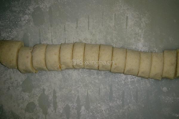 鱼泥花饺会包子的做法图解4