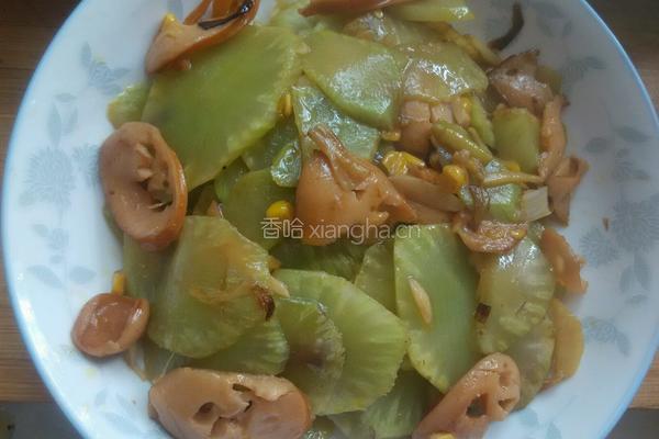 莴笋炒玉米腿的做法图解7