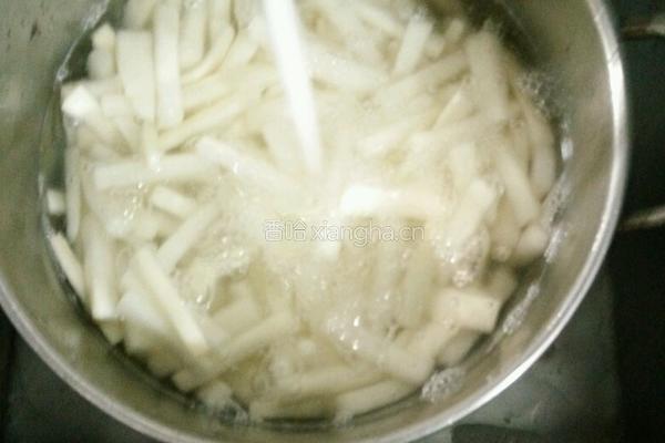 酸辣萝卜的做法图解3