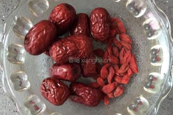 当归黄芪土鸡汤的做法图解3