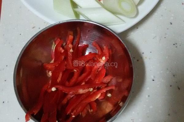 葱爆牛肚的做法图解1