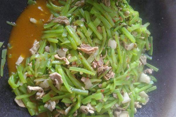 莴笋炒肉的做法图解6