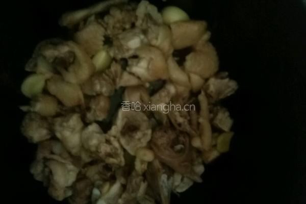 电饭煲栗子鸡的做法图解4