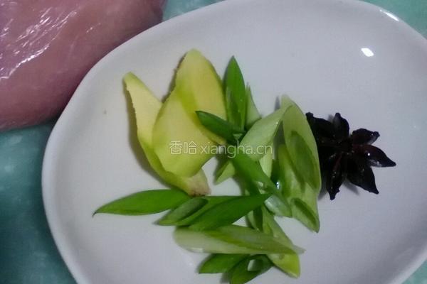 青椒炒肉的做法图解1